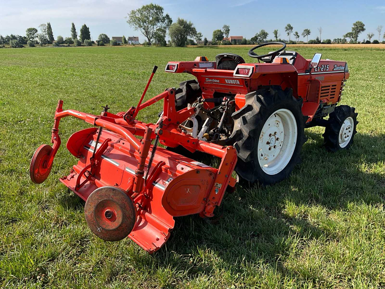 Kubota Sunshine L1-215D - Compact tractor: picture 5 Kubota Sunshine L1-215D - Compact tractor: picture 5