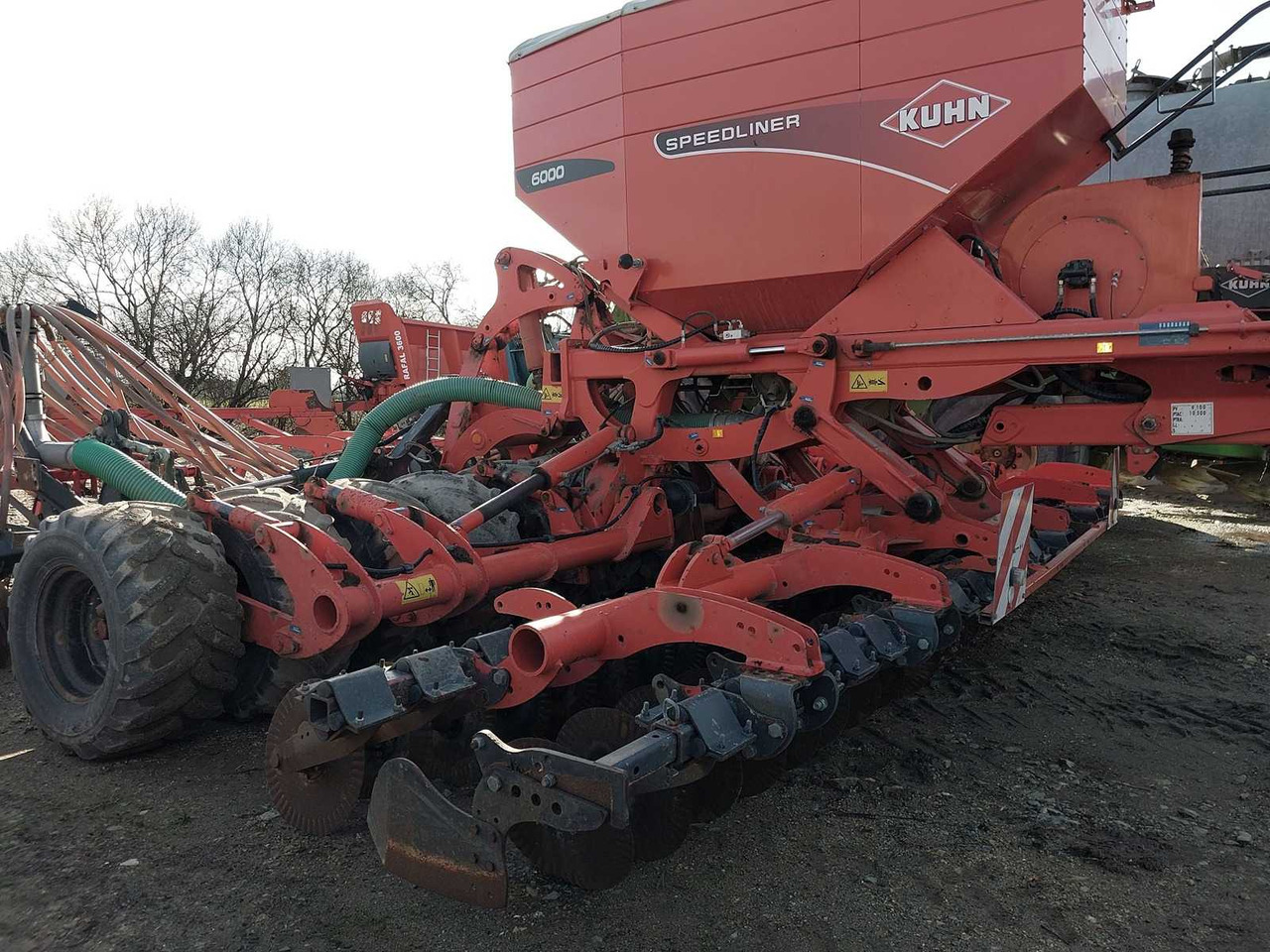 Kuhn Speedliner 6000 - Sowing and planting equipment: picture 4 Kuhn Speedliner 6000 - Sowing and planting equipment: picture 4