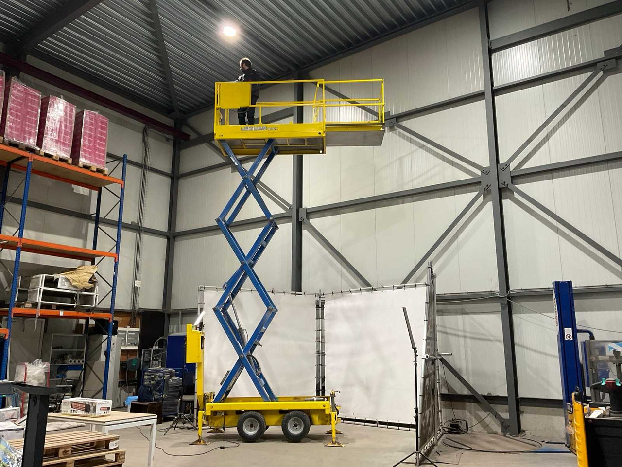 LEGUAN - 2008 - 80SX - AERIAL PLATFORM ROUGH TERRAIN - Aerial platform: picture 3 LEGUAN - 2008 - 80SX - AERIAL PLATFORM ROUGH TERRAIN - Aerial platform: picture 3