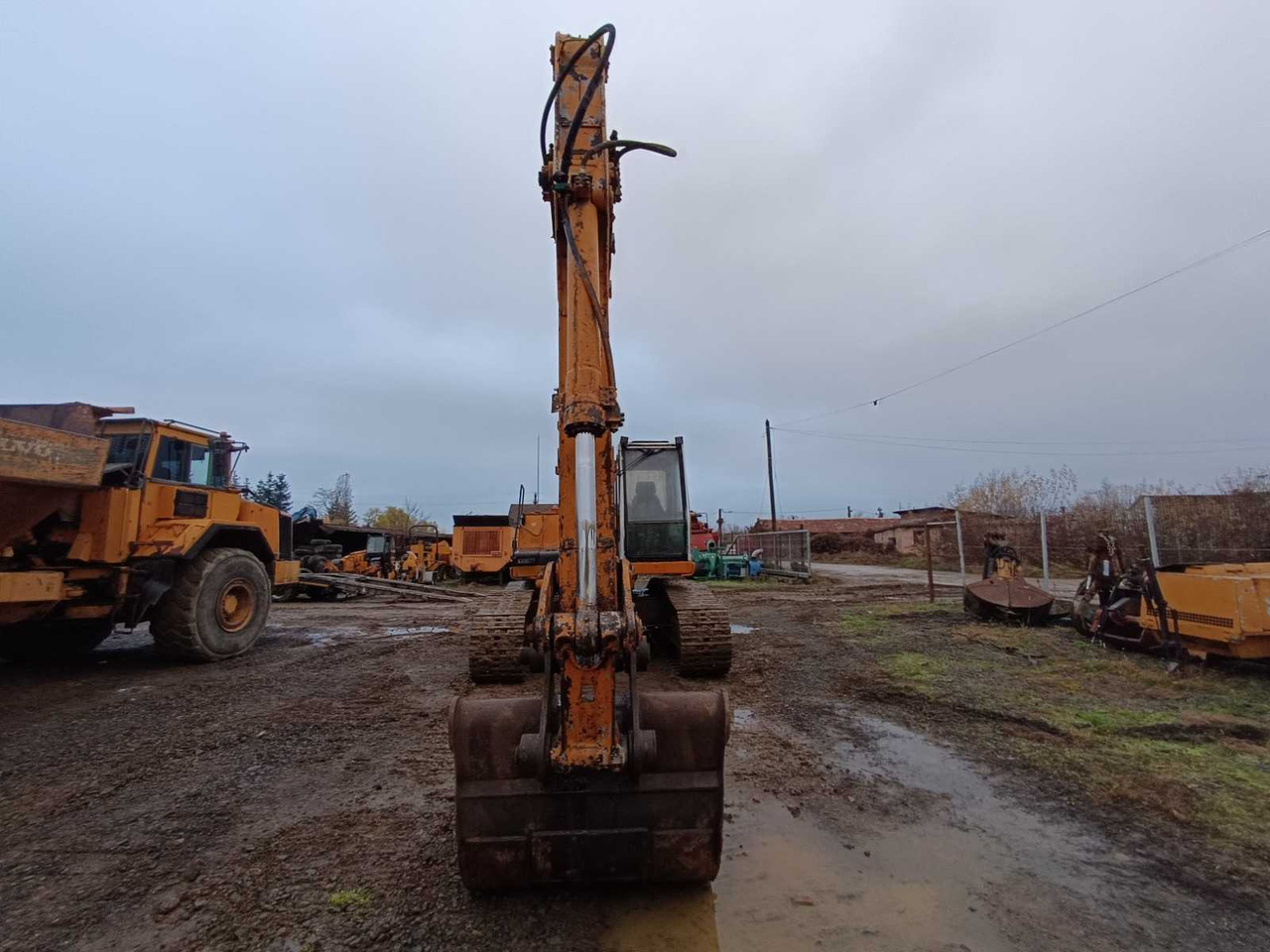 LIEBHERR - 2001 - R924 - TRACKED EXCAVATOR - Excavator: picture 4 LIEBHERR - 2001 - R924 - TRACKED EXCAVATOR - Excavator: picture 4