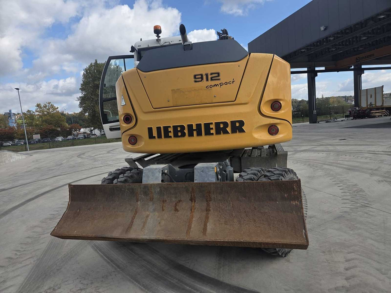 LIEBHERR - 912 COMPACT LITRONIC - WHEELED EXCAVATOR - 2017 - Wheel excavator: picture 3 LIEBHERR - 912 COMPACT LITRONIC - WHEELED EXCAVATOR - 2017 - Wheel excavator: picture 3