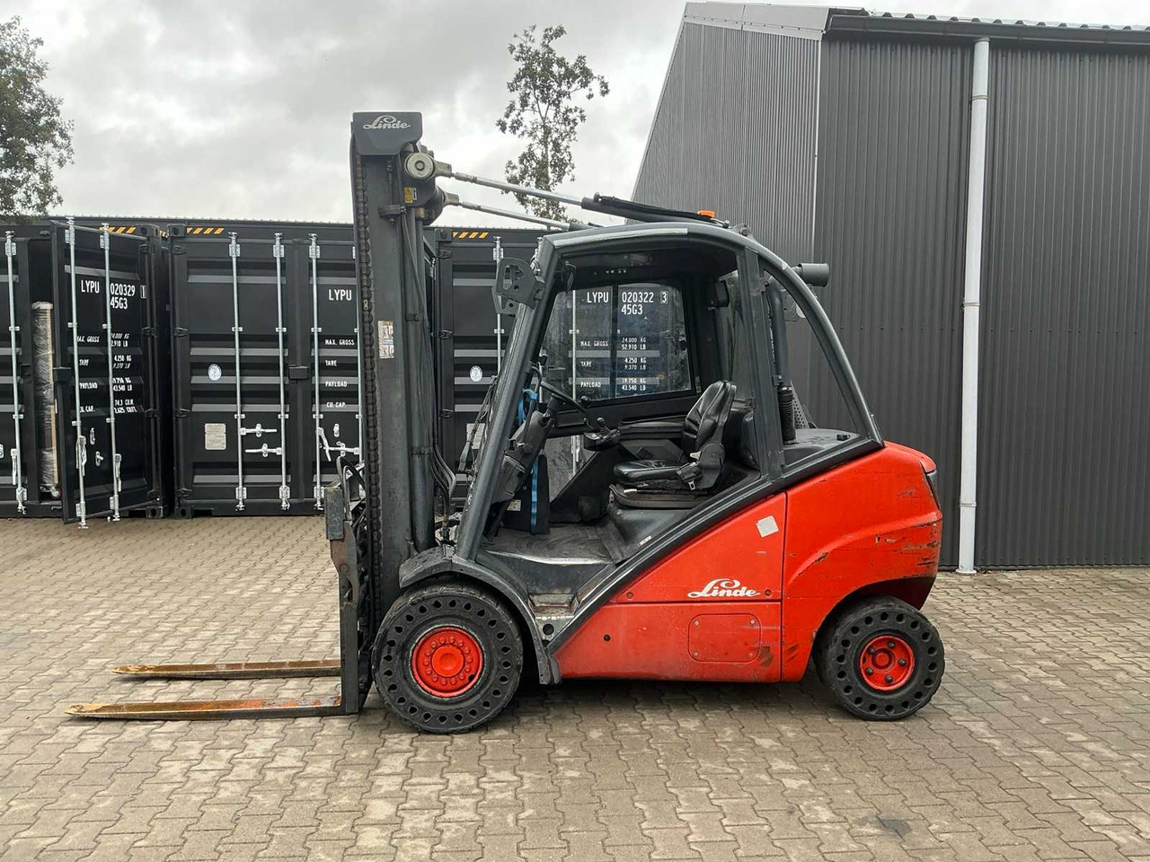 LINDE H30D FORKLIFT - Forklift: picture 3 LINDE H30D FORKLIFT - Forklift: picture 3