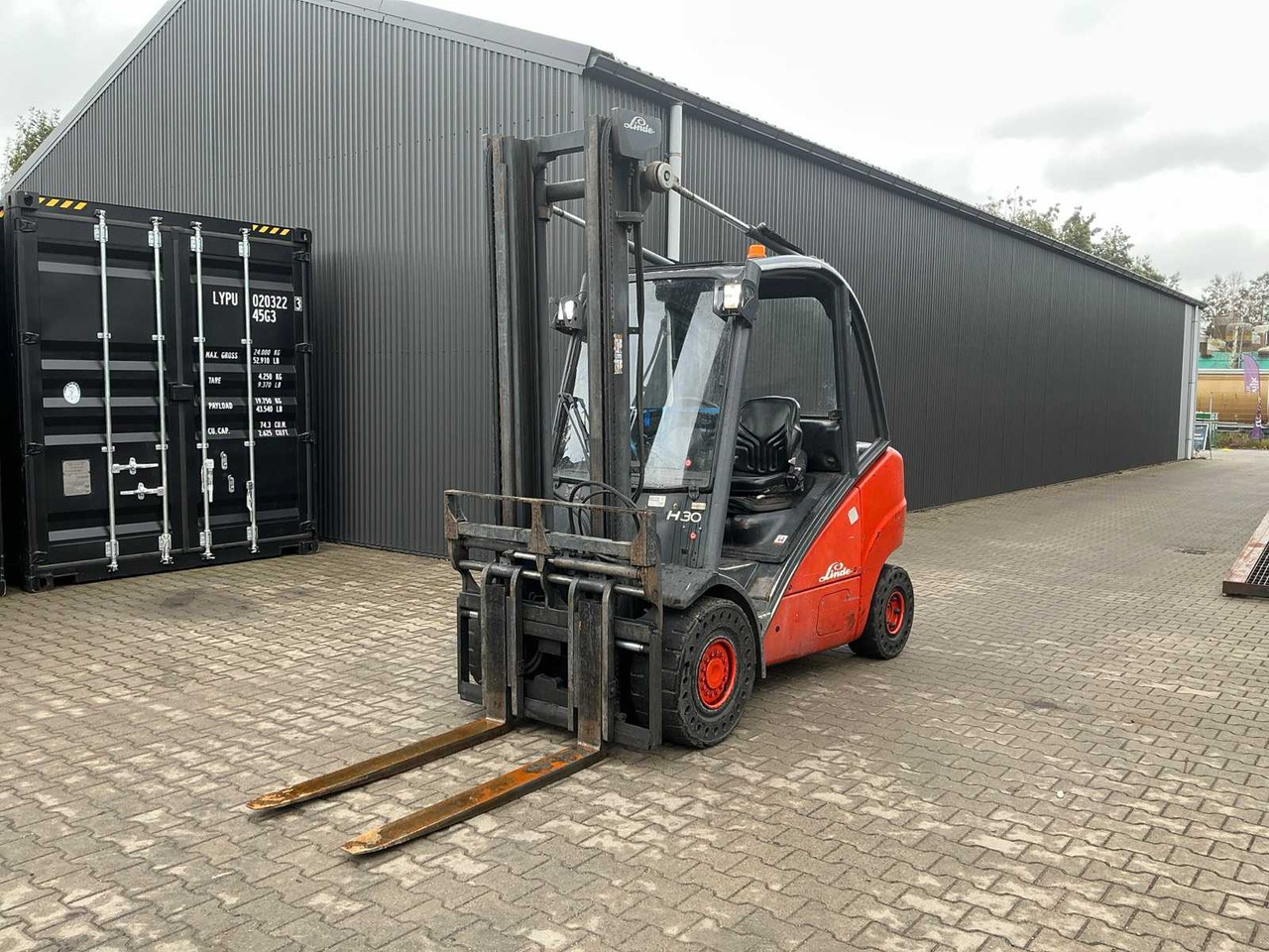 LINDE H30D FORKLIFT - Forklift: picture 1 LINDE H30D FORKLIFT - Forklift: picture 1