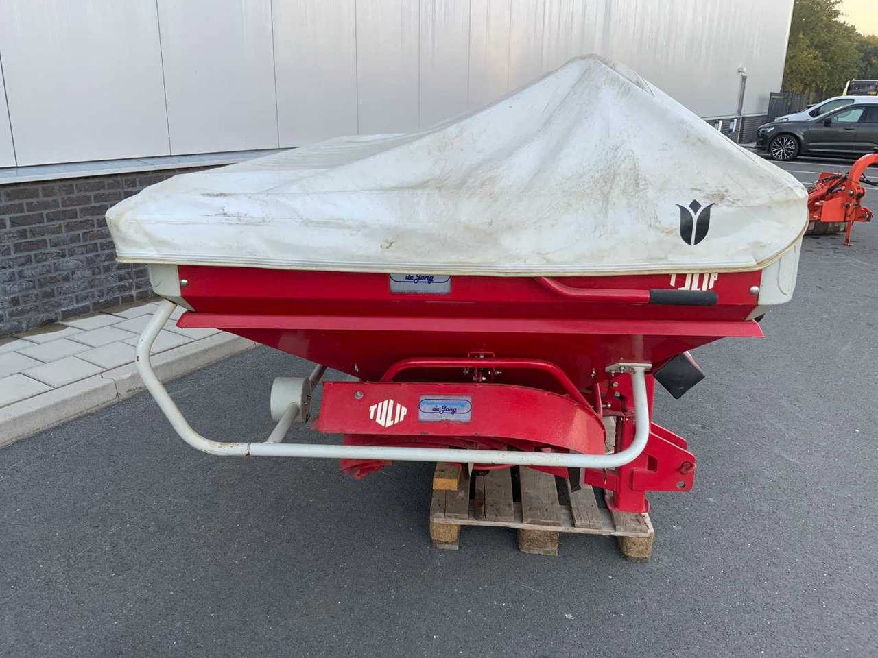 Lely SX 3000 - Fertilizer spreader: picture 4 Lely SX 3000 - Fertilizer spreader: picture 4