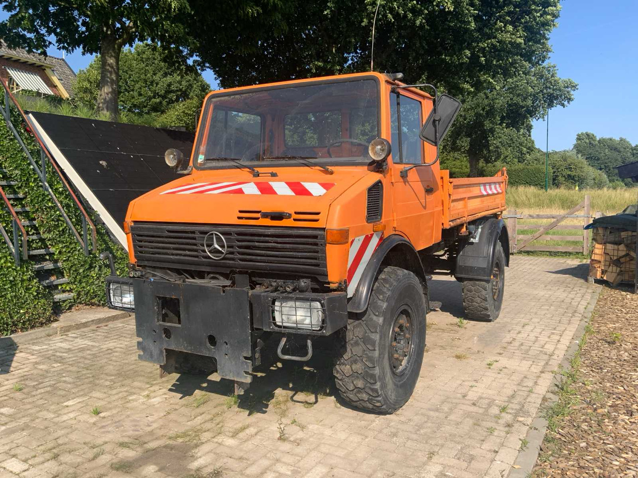 Mercedes U1650 - Farm trailer: picture 1 Mercedes U1650 - Farm trailer: picture 1