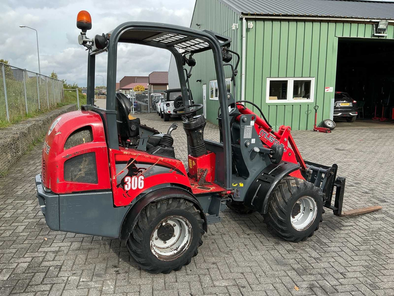 Mustang AL300 - Wheel loader: picture 3 Mustang AL300 - Wheel loader: picture 3