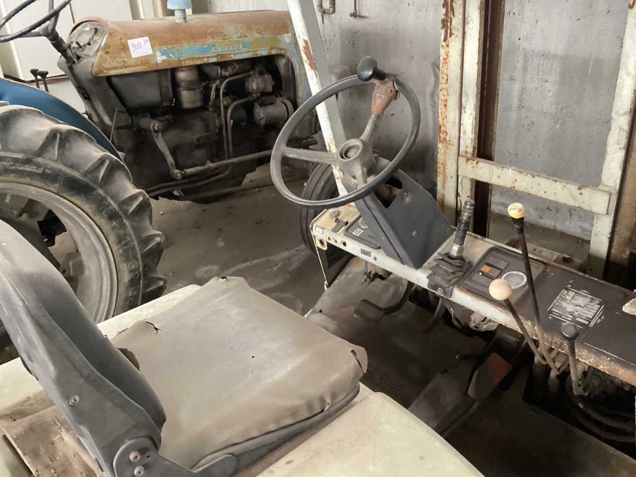 OM 15 DIESEL 25 FORKLIFT - Forklift: picture 3 OM 15 DIESEL 25 FORKLIFT - Forklift: picture 3