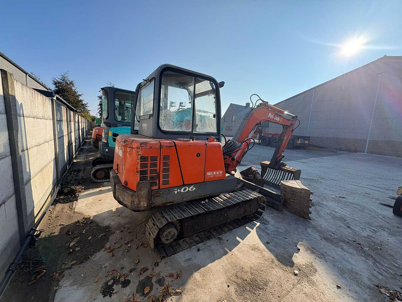 Pel-Job 253 - Mini excavator: picture 3 Pel-Job 253 - Mini excavator: picture 3
