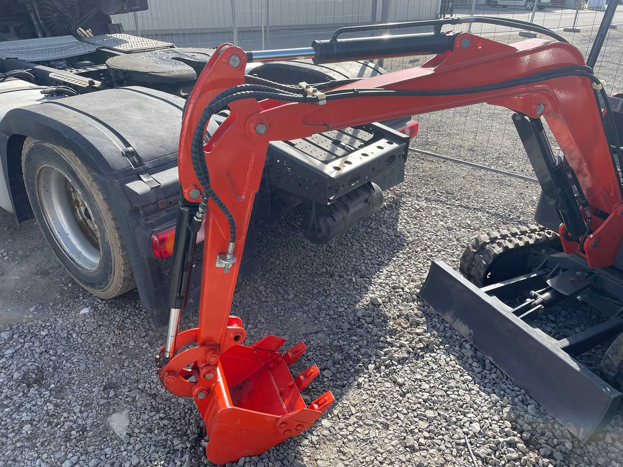 Plus Power HE17 - Mini excavator: picture 4 Plus Power HE17 - Mini excavator: picture 4