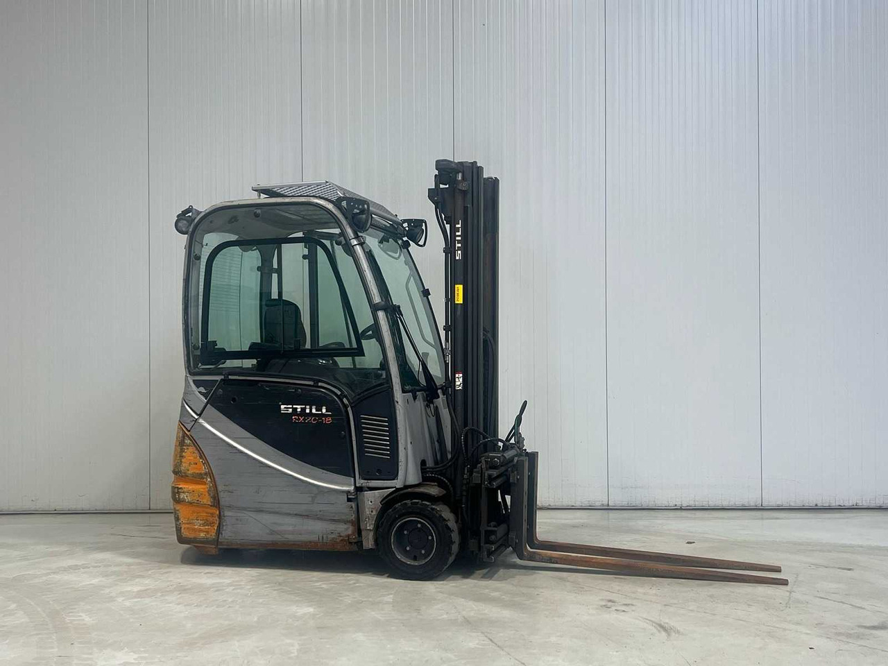 STILL - 2017 - RX 20-18 - FORKLIFT - TRIPLEX - FORK SETTER - SIDE-SHIFT - FREE-LIFT - Forklift: picture 1 STILL - 2017 - RX 20-18 - FORKLIFT - TRIPLEX - FORK SETTER - SIDE-SHIFT - FREE-LIFT - Forklift: picture 1