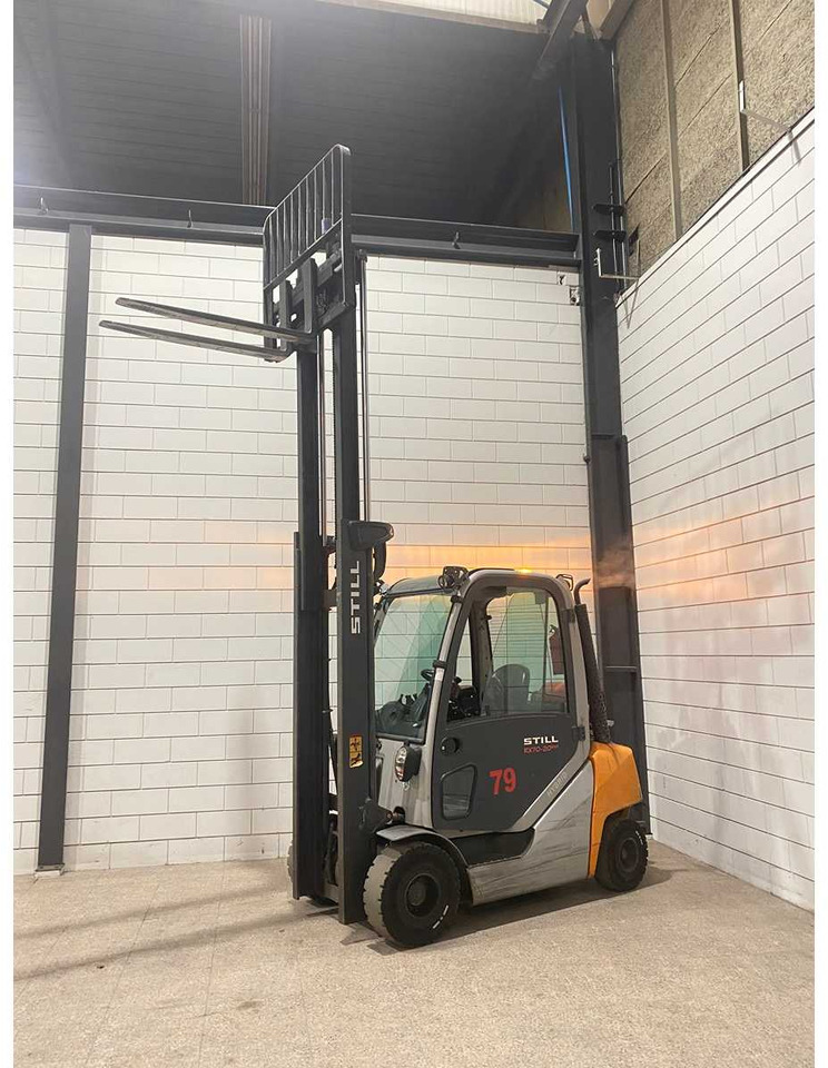 STILL - 2018 - RX 70-20/600 T - FORKLIFT - Forklift: picture 3 STILL - 2018 - RX 70-20/600 T - FORKLIFT - Forklift: picture 3