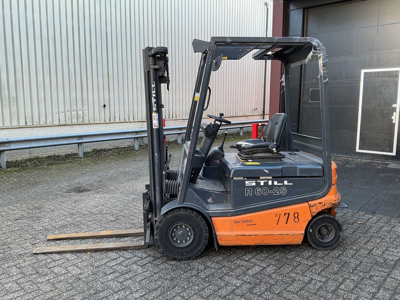 STILL - R60-25 - FORKLIFT TRUCKS - 2001 - Forklift: picture 2 STILL - R60-25 - FORKLIFT TRUCKS - 2001 - Forklift: picture 2