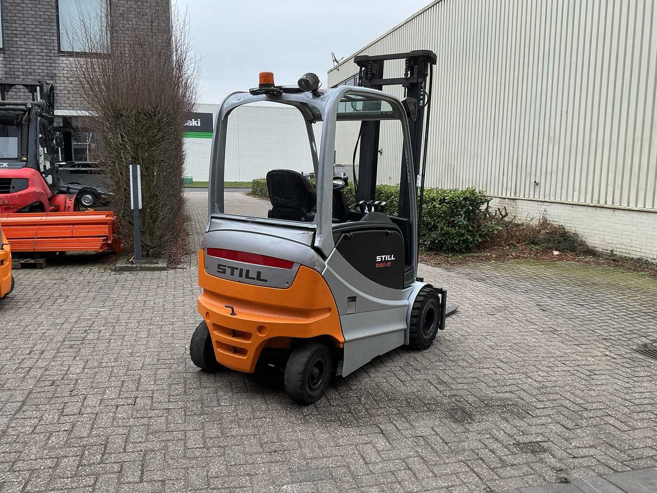 STILL - RX60-25 - FORKLIFT TRUCKS - 2010 - Forklift: picture 5 STILL - RX60-25 - FORKLIFT TRUCKS - 2010 - Forklift: picture 5