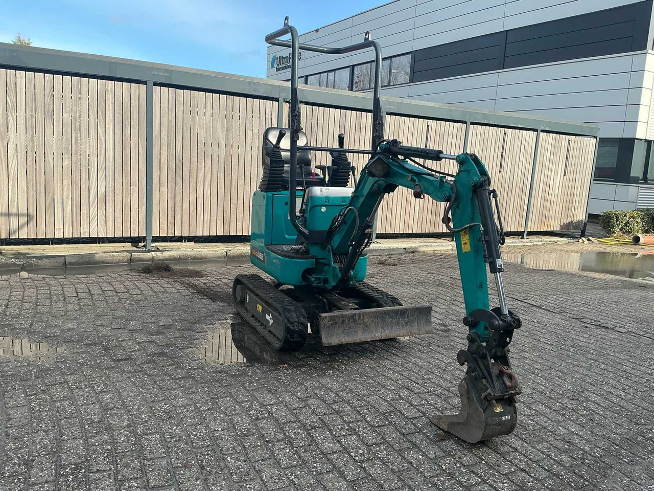 SUNWARD SWE08B - Mini excavator: picture 3 SUNWARD SWE08B - Mini excavator: picture 3