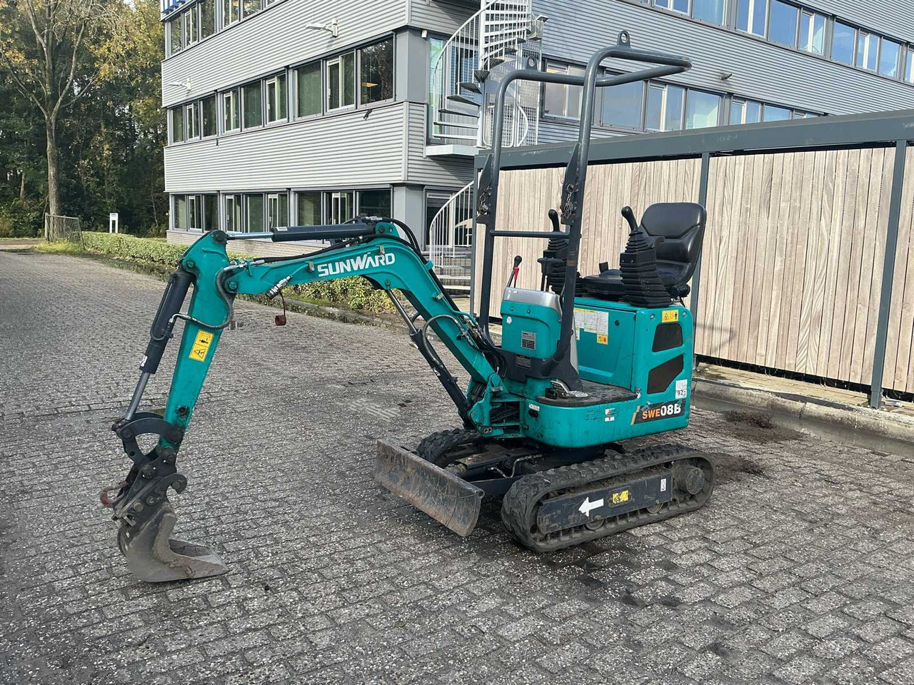 SUNWARD SWE08B - Mini excavator: picture 1 SUNWARD SWE08B - Mini excavator: picture 1