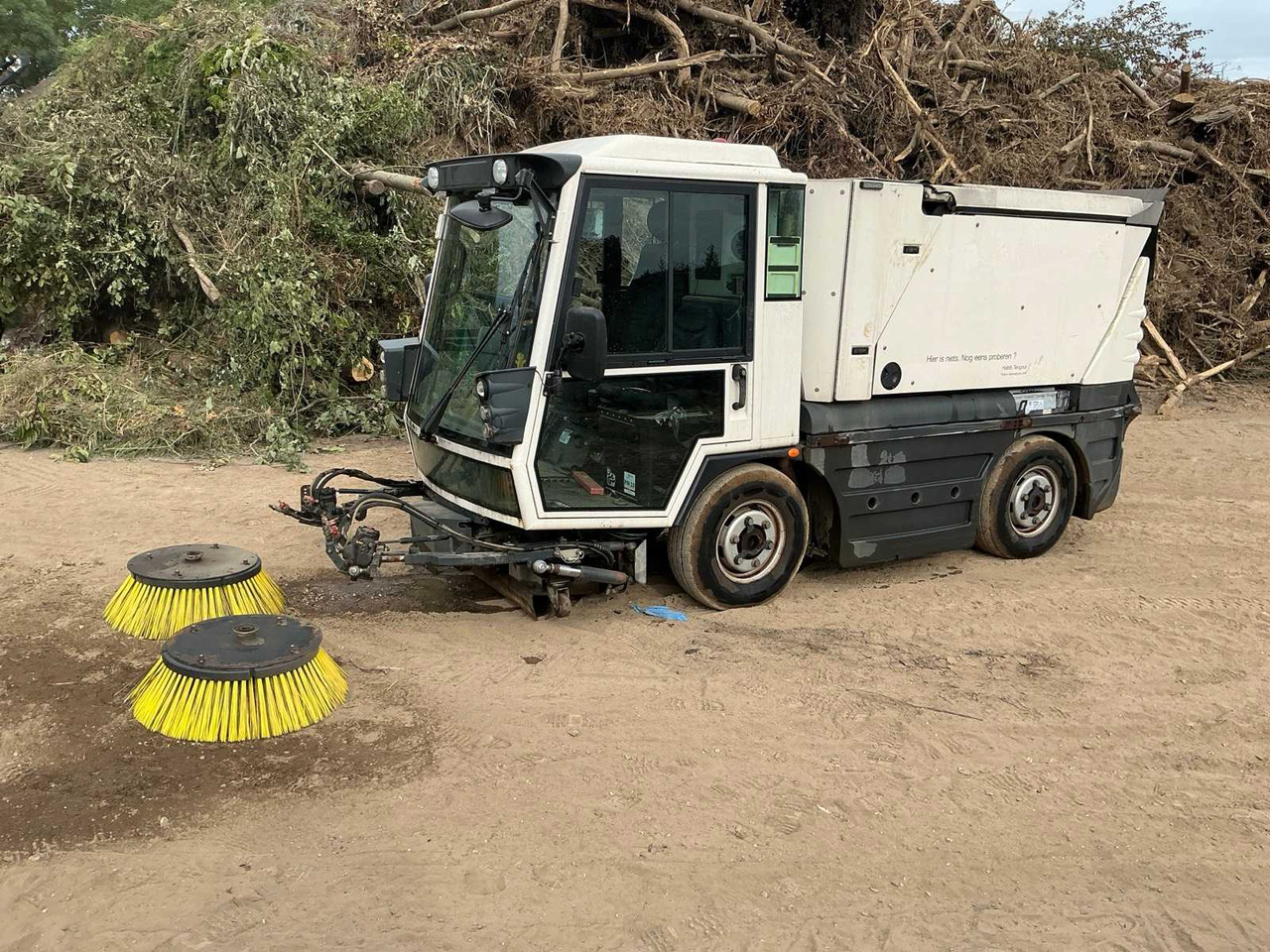 Schmidt Swingo 200 kabine verglast - Road sweeper: picture 1 Schmidt Swingo 200 kabine verglast - Road sweeper: picture 1