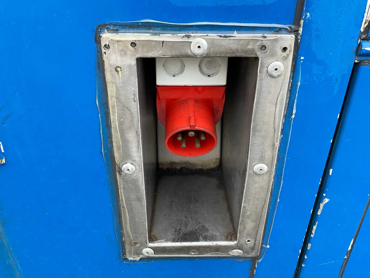 Semi-trailer 1997 RUYSSCHAERT SR16TP SALE SEMI-TRAILER WITH 2012 SCANIA TRACTOR: picture 24 Semi-trailer 1997 RUYSSCHAERT SR16TP SALE SEMI-TRAILER WITH 2012 SCANIA TRACTOR: picture 24