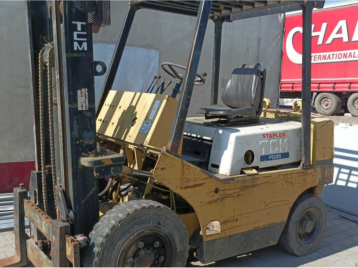 TCM FD35Z3 FORKLIFT TRUCKS - Forklift: picture 3 TCM FD35Z3 FORKLIFT TRUCKS - Forklift: picture 3