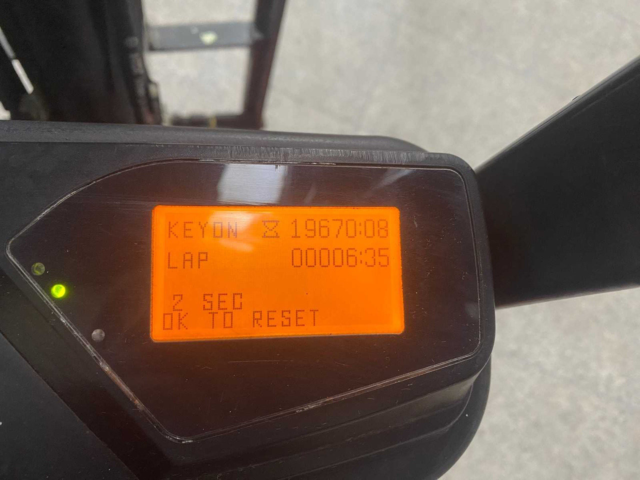 Forklift TOYOTA - 2012 - 7FBEST13 - FORKLIFT: picture 9