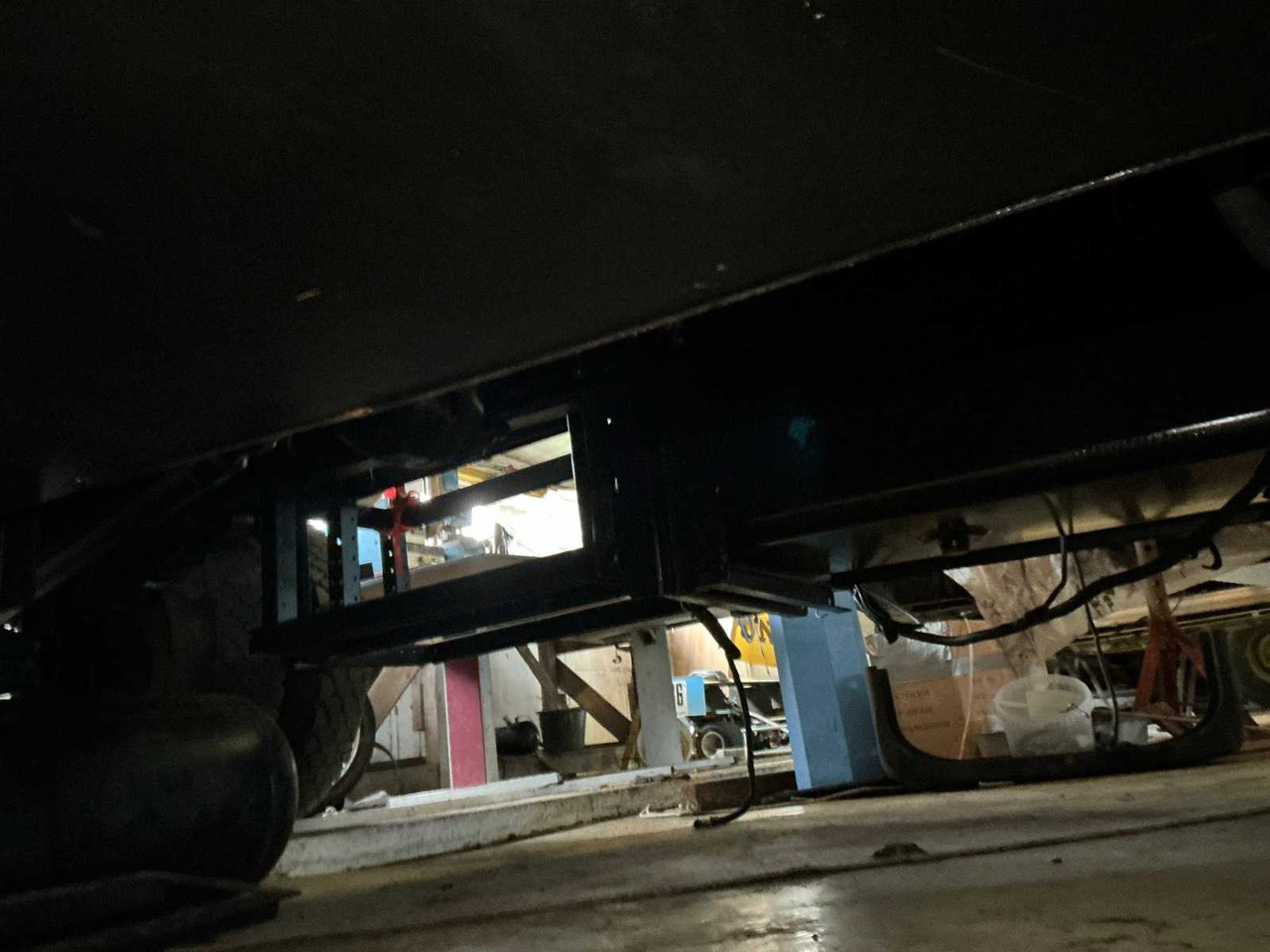 Truck 1999 FORD F-650 DUAL-CAB PICKUP TRUCK: picture 22