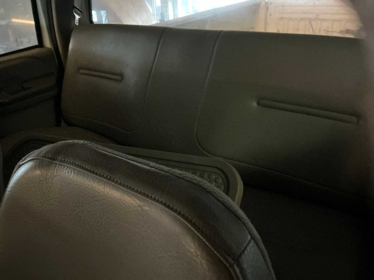 Truck 1999 FORD F-650 DUAL-CAB PICKUP TRUCK: picture 18