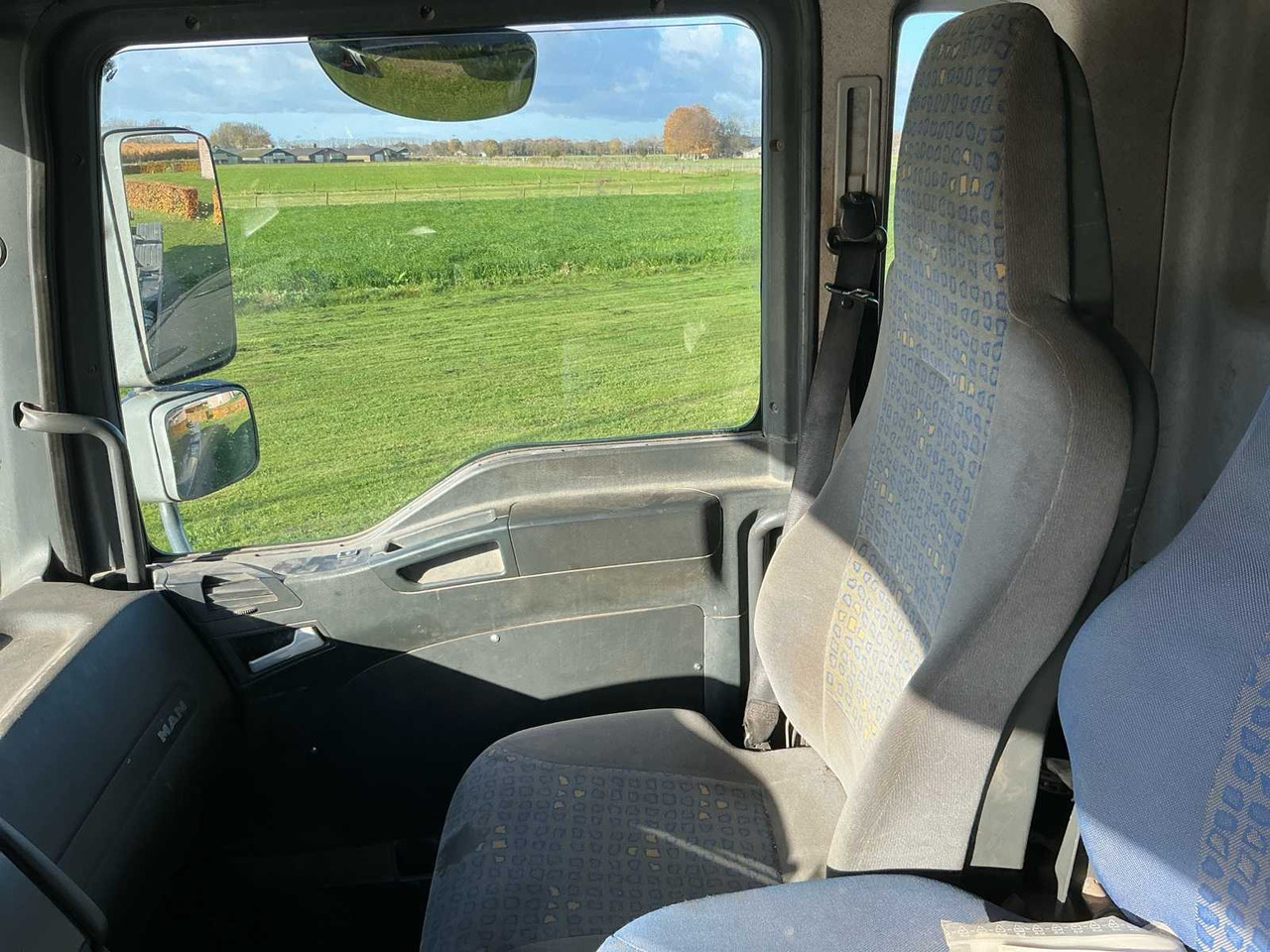 Truck 2002 MAN H17 TRUCK / CONTAINER TRUCK: picture 30 Truck 2002 MAN H17 TRUCK / CONTAINER TRUCK: picture 30