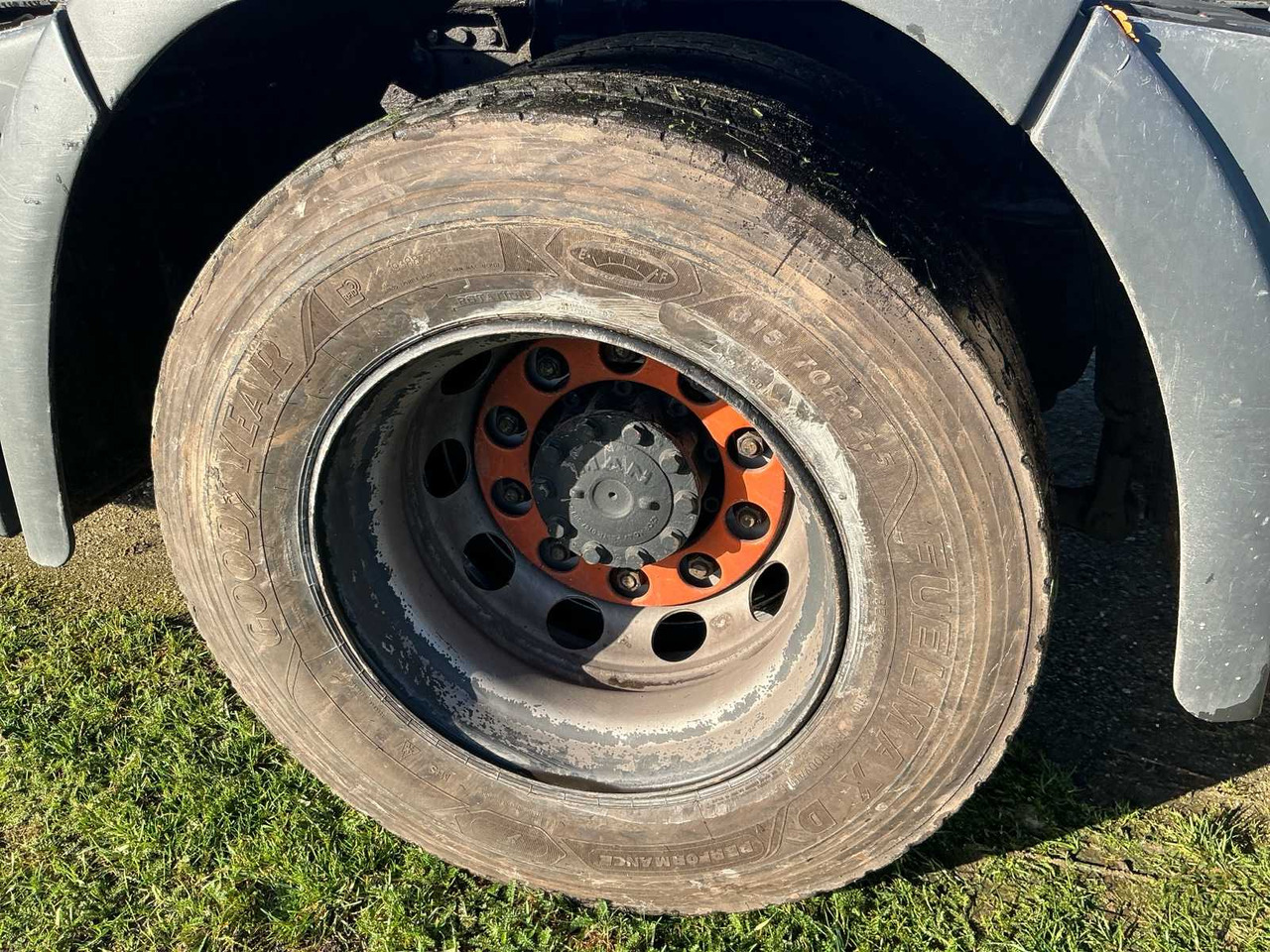 Truck 2002 MAN H17 TRUCK / CONTAINER TRUCK: picture 7 Truck 2002 MAN H17 TRUCK / CONTAINER TRUCK: picture 7