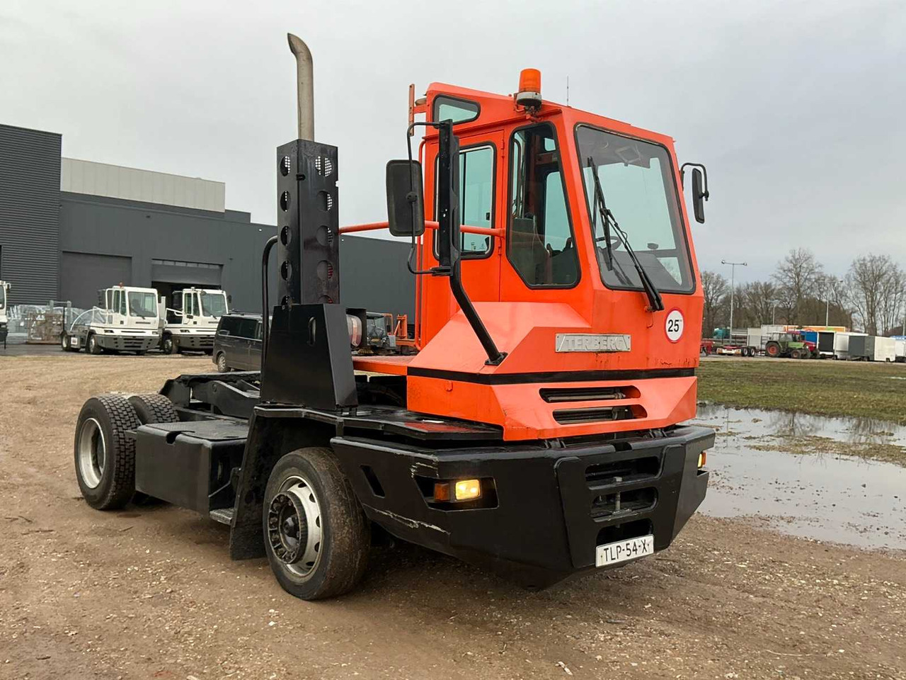 2003 TERBERG YT220 TERMINAL TRACTOR - Truck: picture 3 2003 TERBERG YT220 TERMINAL TRACTOR - Truck: picture 3