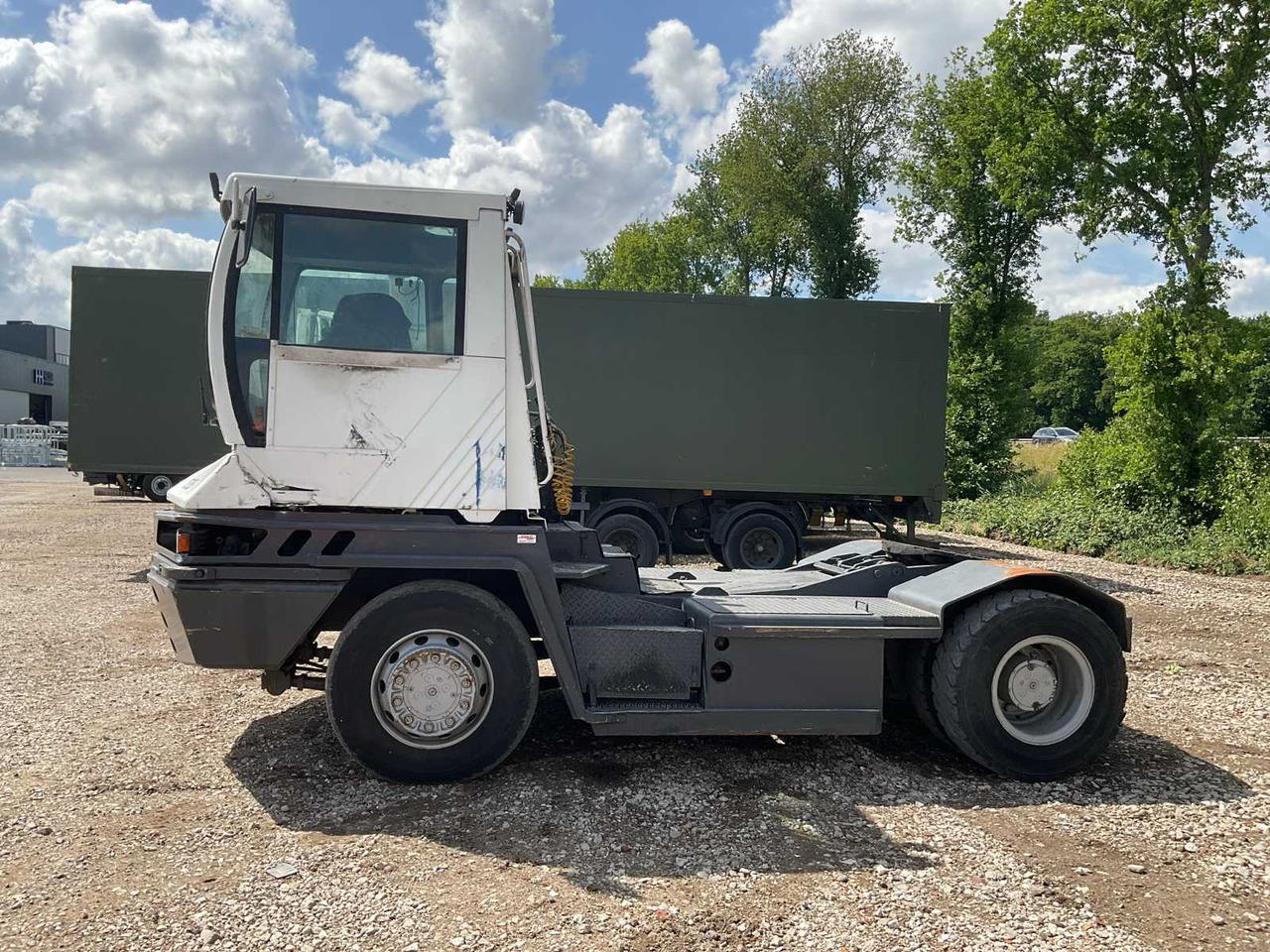 2004 TERBERG RT222 4X4 TERMINAL TRACTOR - Truck: picture 2 2004 TERBERG RT222 4X4 TERMINAL TRACTOR - Truck: picture 2