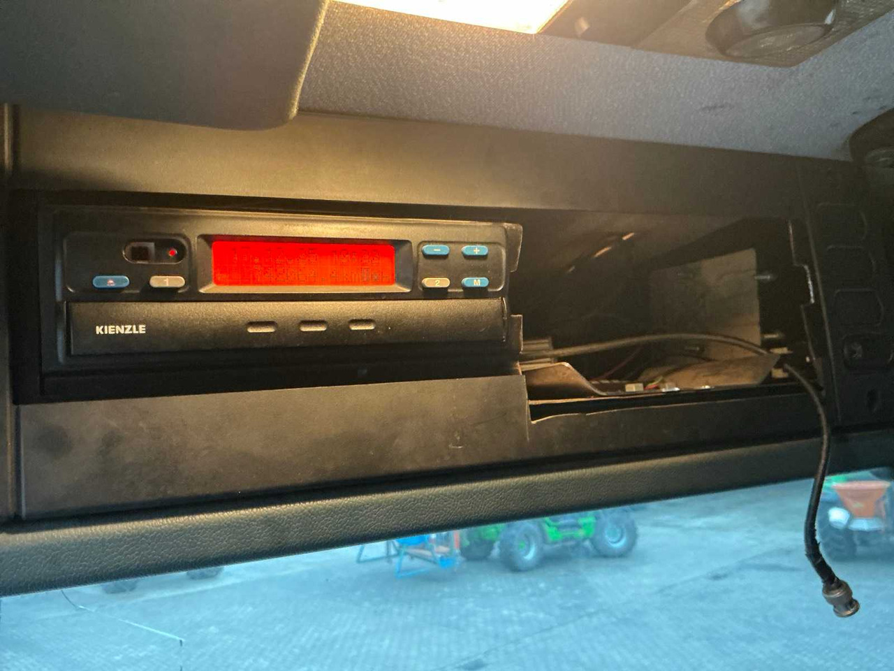 Truck 2005 GINAF GINC 3085 X4446 AGRICULTURAL TRUCK WITH TIPPER: picture 32 Truck 2005 GINAF GINC 3085 X4446 AGRICULTURAL TRUCK WITH TIPPER: picture 32