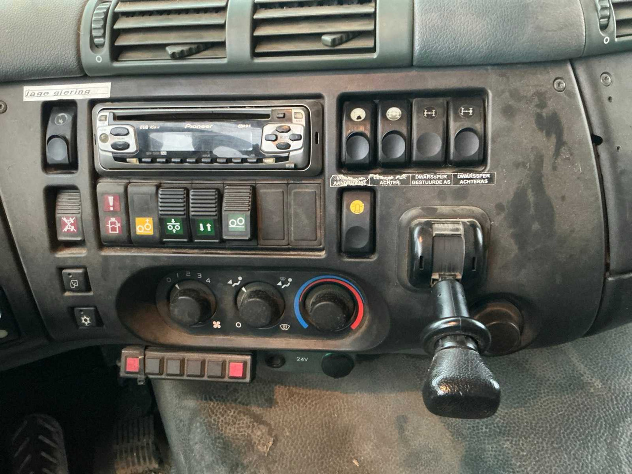 Truck 2005 GINAF GINC 3085 X4446 AGRICULTURAL TRUCK WITH TIPPER: picture 28 Truck 2005 GINAF GINC 3085 X4446 AGRICULTURAL TRUCK WITH TIPPER: picture 28