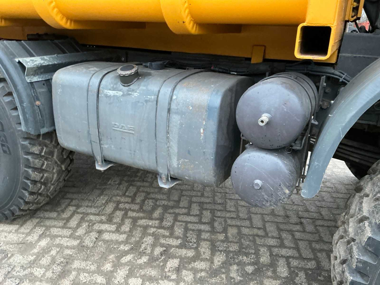 Truck 2005 GINAF GINC 3085 X4446 AGRICULTURAL TRUCK WITH TIPPER: picture 19 Truck 2005 GINAF GINC 3085 X4446 AGRICULTURAL TRUCK WITH TIPPER: picture 19