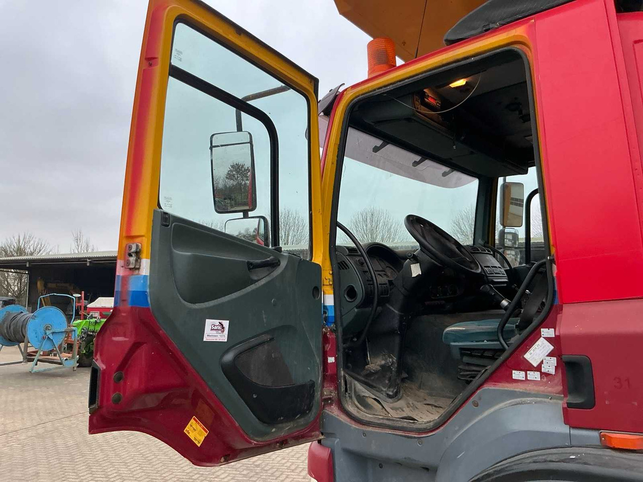 Truck 2005 GINAF GINC 3085 X4446 AGRICULTURAL TRUCK WITH TIPPER: picture 22 Truck 2005 GINAF GINC 3085 X4446 AGRICULTURAL TRUCK WITH TIPPER: picture 22