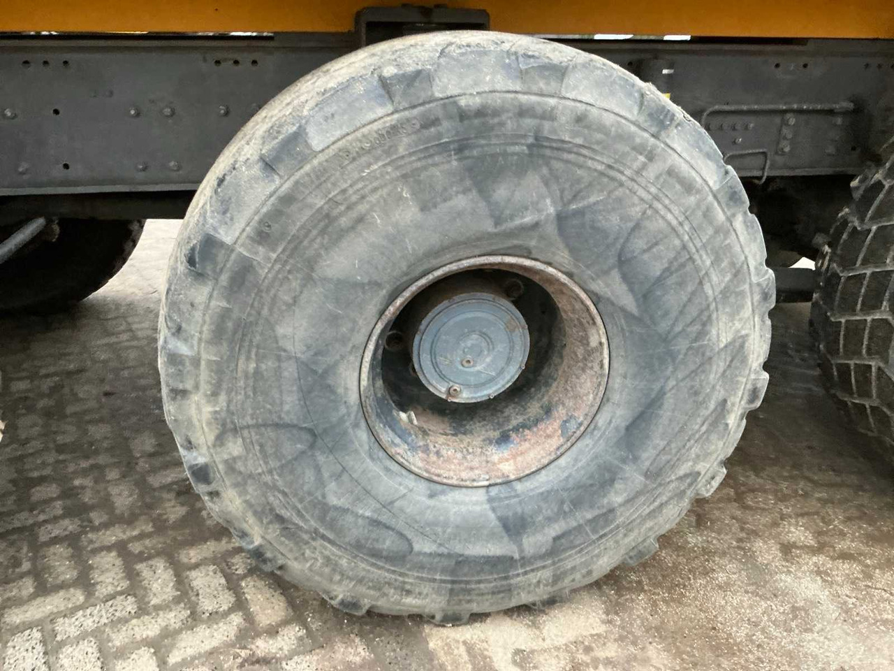 Truck 2005 GINAF GINC 3085 X4446 AGRICULTURAL TRUCK WITH TIPPER: picture 12 Truck 2005 GINAF GINC 3085 X4446 AGRICULTURAL TRUCK WITH TIPPER: picture 12