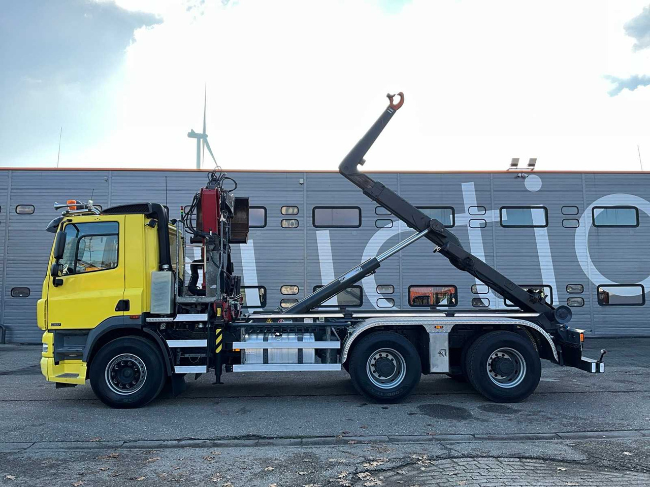2012 GINAF X3232S 6X4 25T HOOK LIFT + HMF 1643 Z-CRANE TRUCK BZ-VG-55 - Truck: picture 5 2012 GINAF X3232S 6X4 25T HOOK LIFT + HMF 1643 Z-CRANE TRUCK BZ-VG-55 - Truck: picture 5