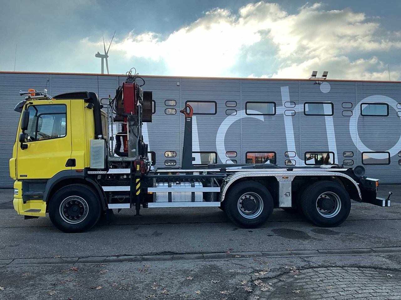 2012 GINAF X3232S 6X4 25T HOOK LIFT + HMF 1643 Z-CRANE TRUCK BZ-VG-55 - Truck: picture 4 2012 GINAF X3232S 6X4 25T HOOK LIFT + HMF 1643 Z-CRANE TRUCK BZ-VG-55 - Truck: picture 4