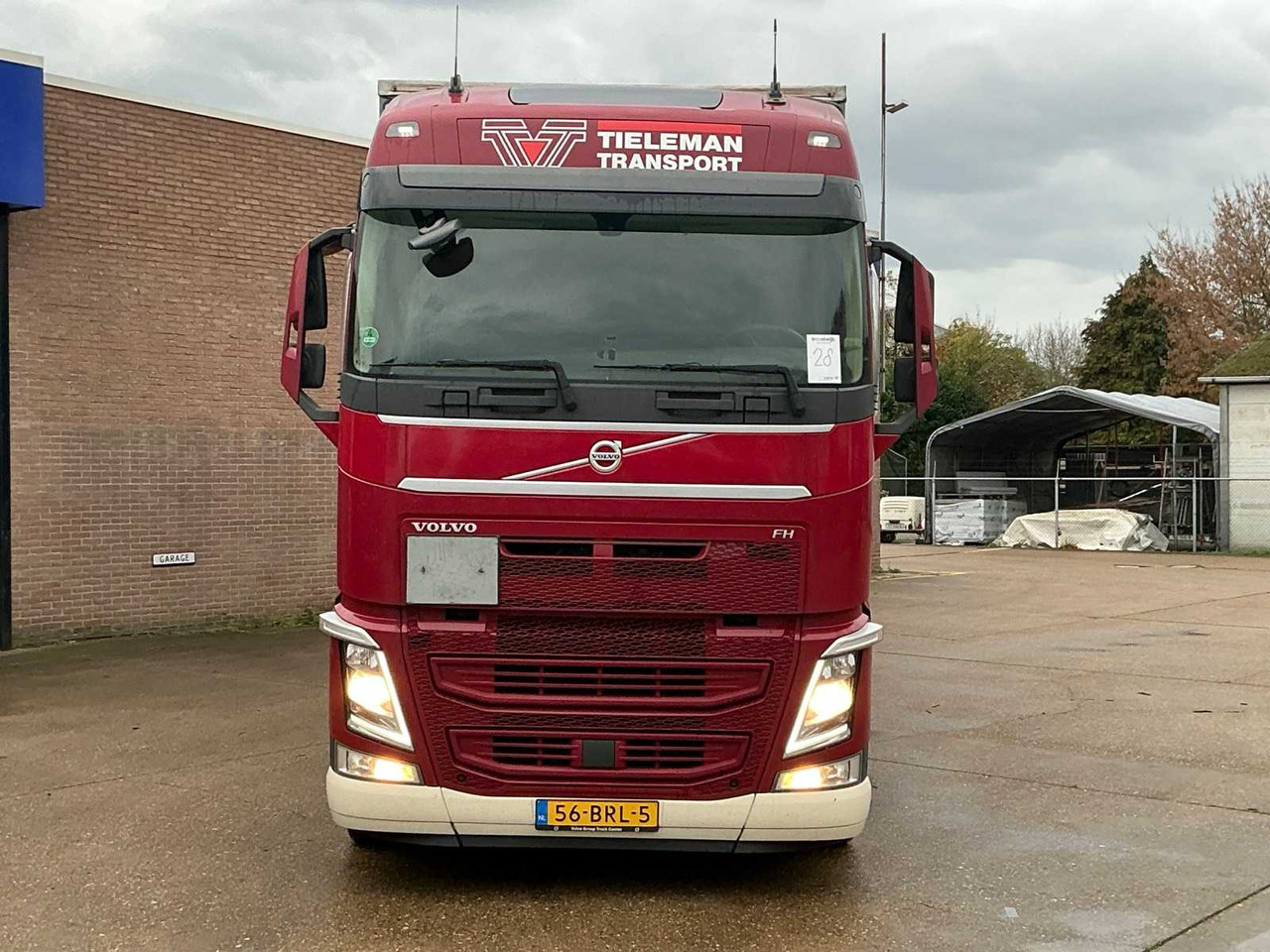 2021 VOLVO FH TRUCK WITH CANOPY BODY(C) - Truck: picture 2 2021 VOLVO FH TRUCK WITH CANOPY BODY(C) - Truck: picture 2