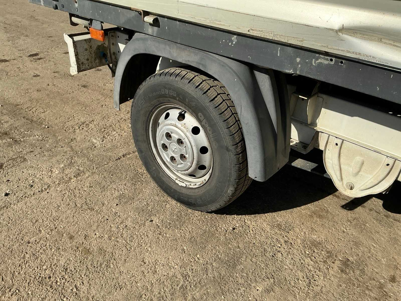 Truck PEUGEOT - BOXER 35 35 2.2 HDI - DOUBLE CAB TIPPER TRUCK - 2012: picture 16