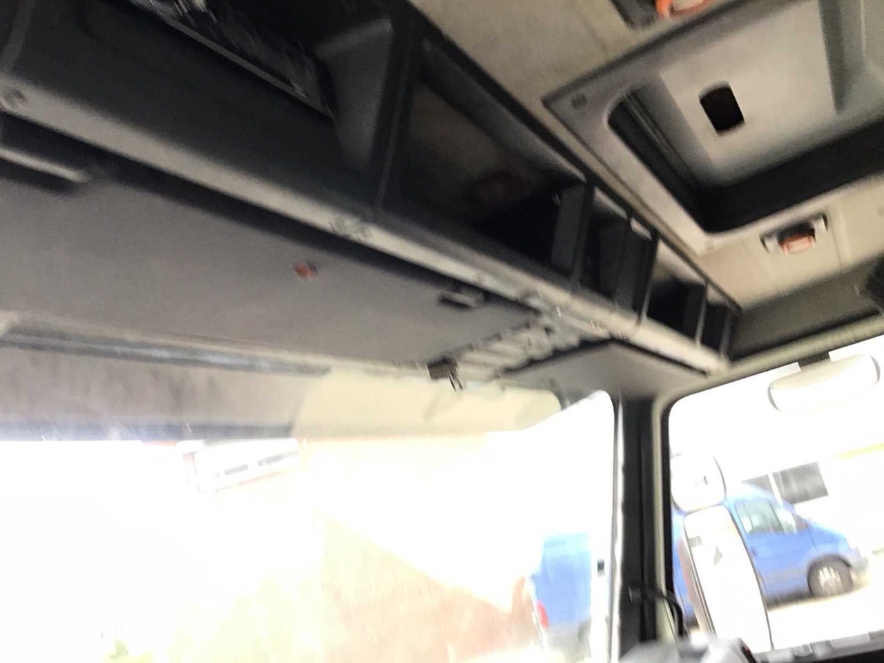 Truck SCANIA V8 - 143H 450 - TRUCK TRACTOR: picture 13 Truck SCANIA V8 - 143H 450 - TRUCK TRACTOR: picture 13