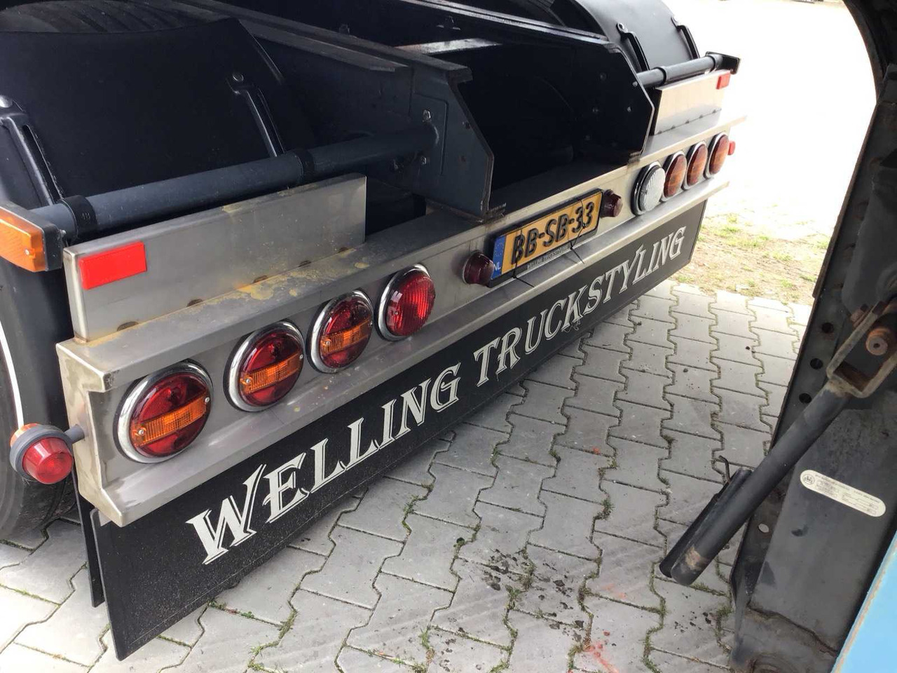 Truck SCANIA V8 - 143H 450 - TRUCK TRACTOR: picture 19 Truck SCANIA V8 - 143H 450 - TRUCK TRACTOR: picture 19