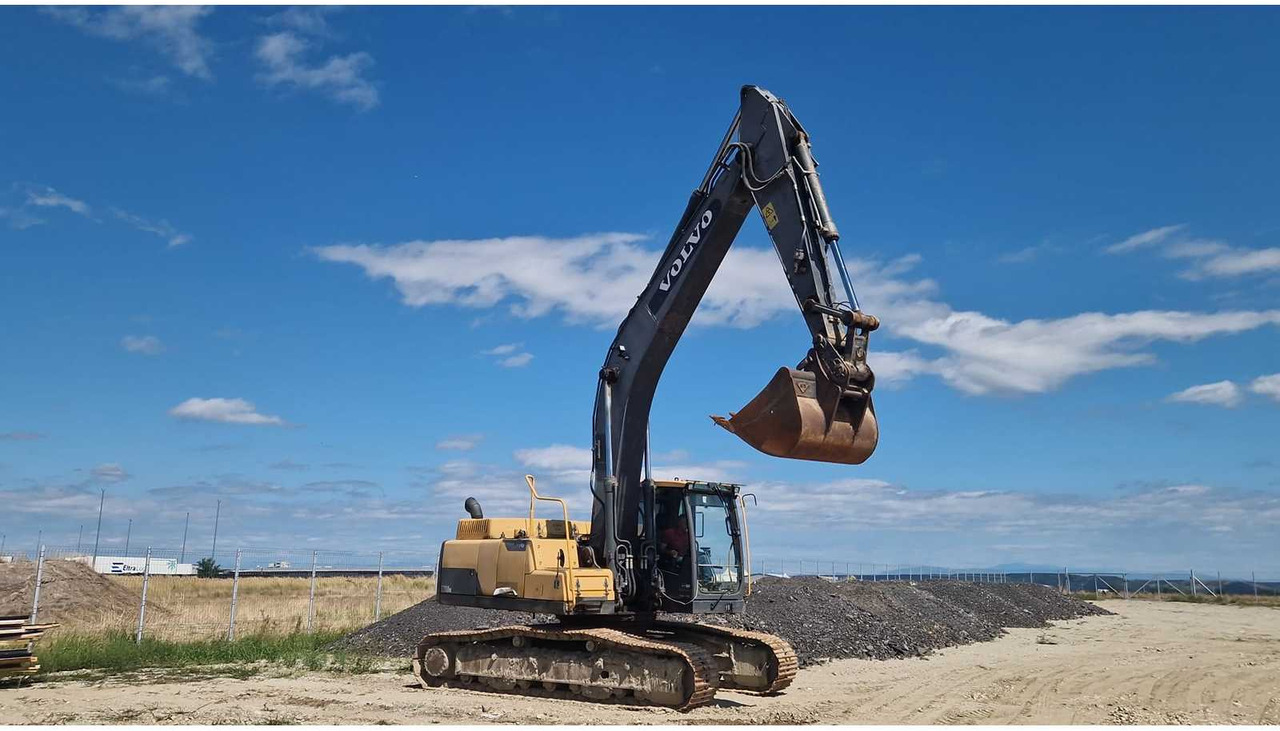 Crawler excavator VOLVO EC 250 DNL: picture 8