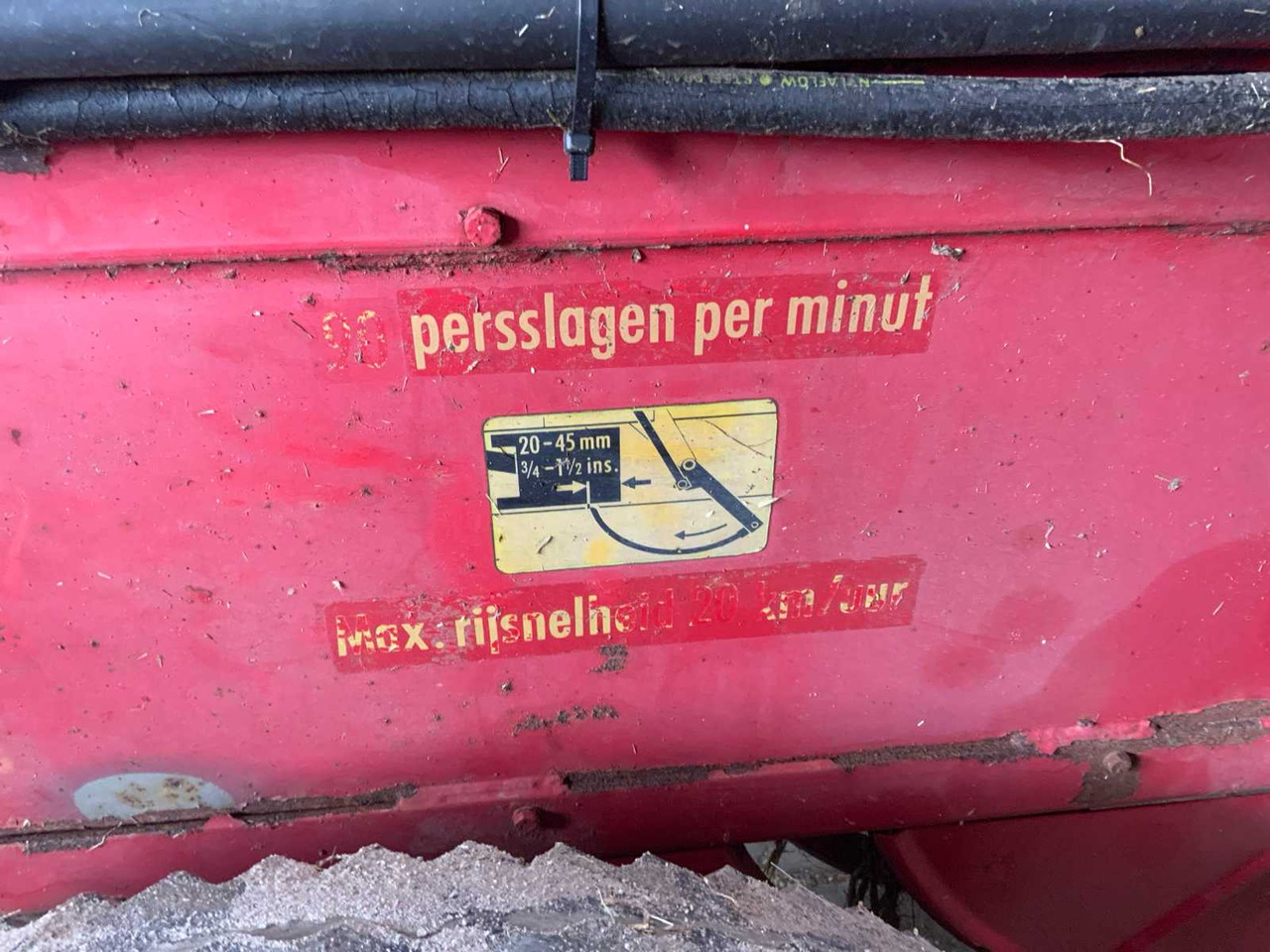 Square baler Welger AP12K: picture 15