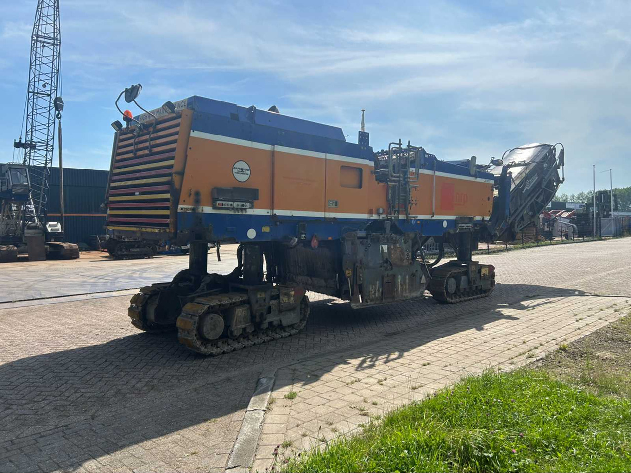 Wirtgen W2200 - Cold planer: picture 5 Wirtgen W2200 - Cold planer: picture 5