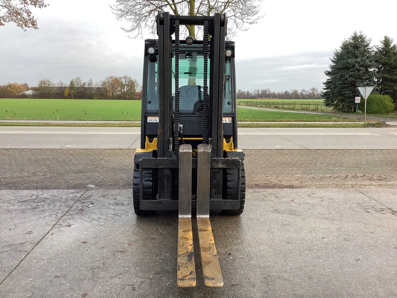 YALE - 2014 - GDP55VX V2514 - FORKLIFT - Forklift: picture 3 YALE - 2014 - GDP55VX V2514 - FORKLIFT - Forklift: picture 3