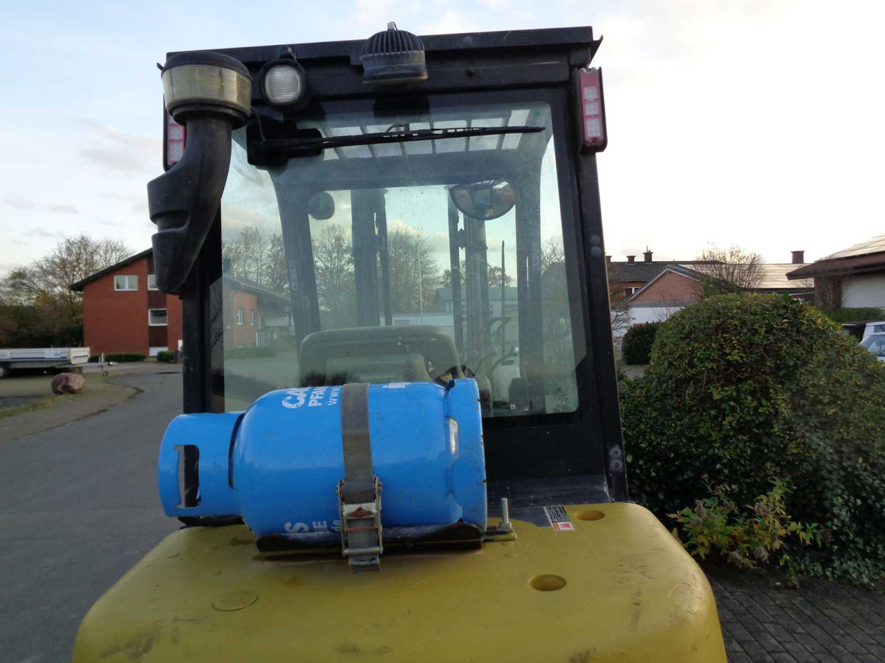 YALE GLP 30 MXV 2445 GAS FORKLIFT, YALE-GLP 30 MXV 2445 - Forklift: picture 3 YALE GLP 30 MXV 2445 GAS FORKLIFT, YALE-GLP 30 MXV 2445 - Forklift: picture 3
