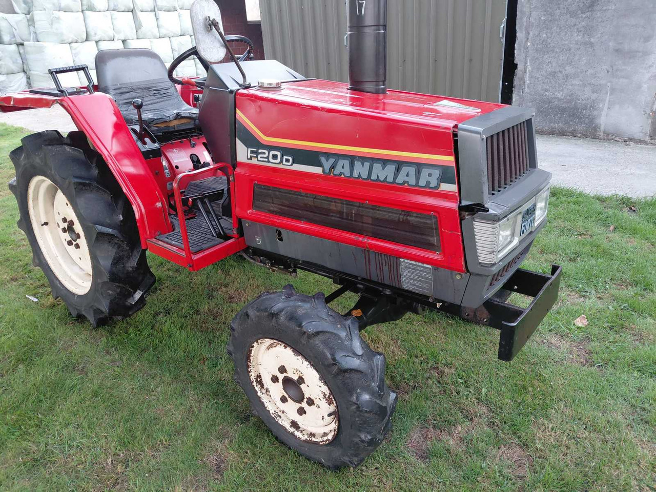 Yanmar F20 - Compact tractor: picture 2 Yanmar F20 - Compact tractor: picture 2