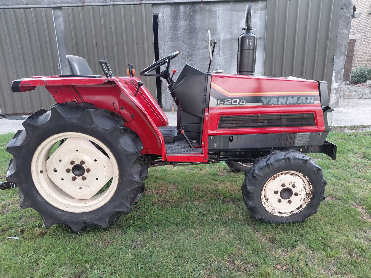 Yanmar F20 - Compact tractor: picture 3 Yanmar F20 - Compact tractor: picture 3