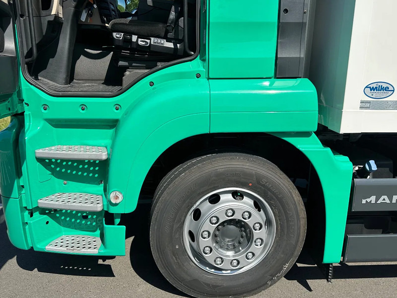 MAN TGS TGS 18.330 EURO6.2020 730x248x245 Als in NIEUWSTAAT! - Refrigerated truck: picture 3 MAN TGS TGS 18.330 EURO6.2020 730x248x245 Als in NIEUWSTAAT! - Refrigerated truck: picture 3