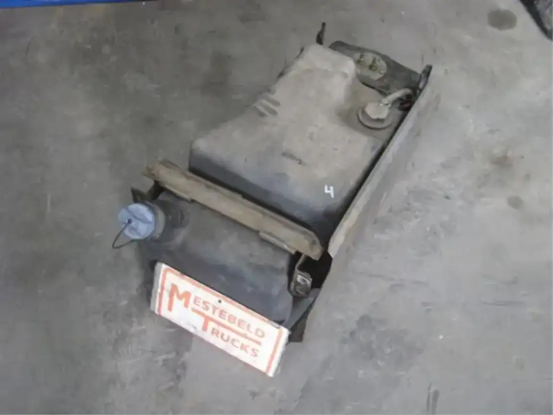 DAF CF 85 Adbleutank - AdBlue tank for Truck: picture 1 DAF CF 85 Adbleutank - AdBlue tank for Truck: picture 1