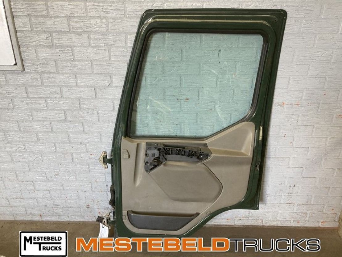 DAF Deur rechts - Cab and interior for Truck: picture 2 DAF Deur rechts - Cab and interior for Truck: picture 2